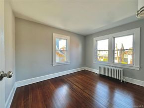 10 Irenhyl Avenue, Port Chester NY 10573