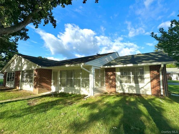 151 Eastbourne Court B, Ridge NY 11961