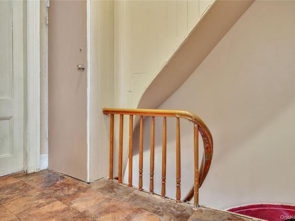 2308 31 Drive, Astoria NY 11106