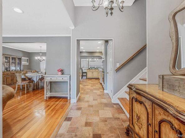 552 Benton Road, East Meadow NY 11554