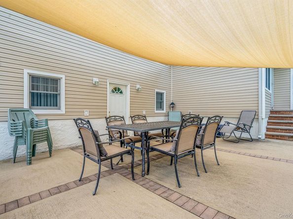 552 Benton Road, East Meadow NY 11554