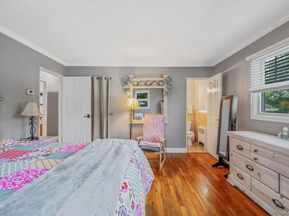 552 Benton Road, East Meadow NY 11554