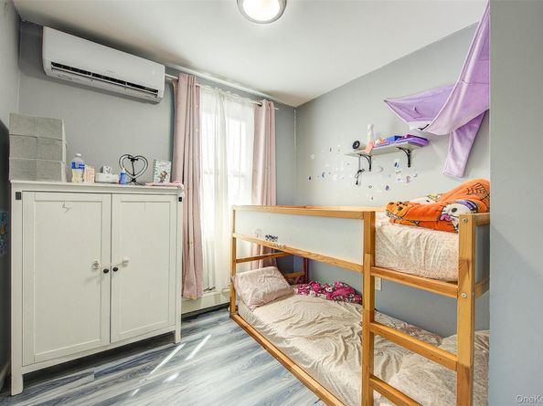 21607 110th Avenue, Queens Village NY 11429