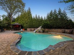 9 Defeo Court, Deer Park NY 11729