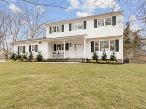 20 Upper Sheep Pasture Road, East Setauket NY 11733