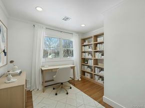 20 Upper Sheep Pasture Road, East Setauket NY 11733