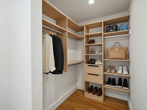 20 Upper Sheep Pasture Road, East Setauket NY 11733