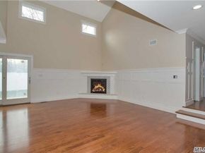 22 Avenue E, Holbrook NY 11741