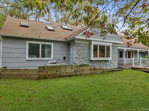 2 Westbourne Lane, Melville NY 11747