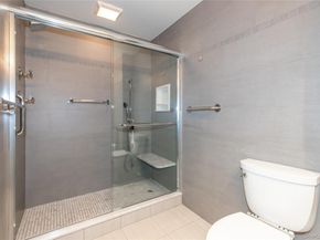 269-10 GRAND CENTRAL Parkway 21E, Floral Park NY 11005