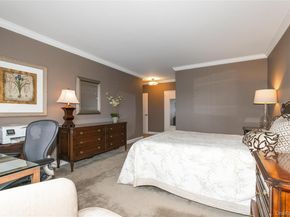 269-10 GRAND CENTRAL Parkway 21E, Floral Park NY 11005