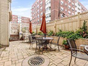 740 E Broadway 3L, Long Beach NY 11561