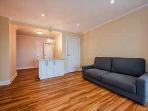 740 E Broadway 3L, Long Beach NY 11561