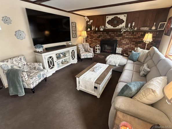 119 Jefferson Street, East Islip NY 11730