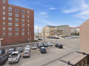 379 W Broadway B, Long Beach NY 11561