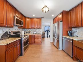 101 Jetmore Place, Massapequa NY 11758