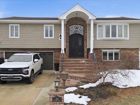 101 Jetmore Place, Massapequa NY 11758