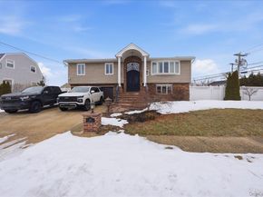 101 Jetmore Place, Massapequa NY 11758