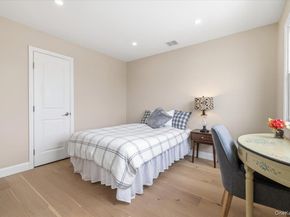 89 Ridge Lane, Levittown NY 11756