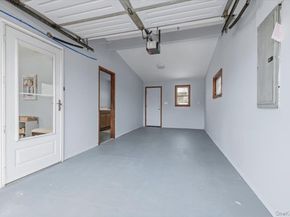 89 Ridge Lane, Levittown NY 11756