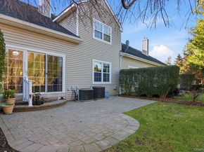 67 Paddington Circle, Smithtown NY 11787