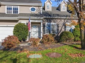 67 Paddington Circle, Smithtown NY 11787