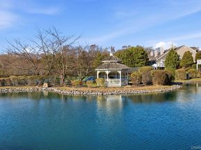 67 Paddington Circle, Smithtown NY 11787