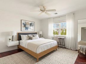 67 Paddington Circle, Smithtown NY 11787