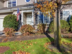 67 Paddington Circle, Smithtown NY 11787