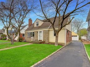 892 Bryant Avenue, New Hyde Park NY 11040