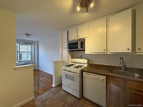 108-50 62nd Drive 2N, Forest Hills NY 11375