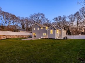 5 Poplar Drive, Smithtown NY 11787