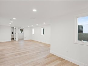 5 Poplar Drive, Smithtown NY 11787