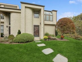 21 S Fulton Drive 29, Montauk NY 11954