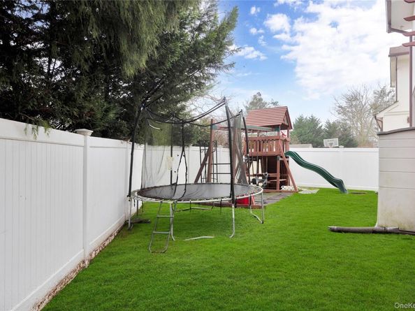 1013 South End, Woodmere NY 11598