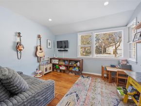 124 Hillandale Drive, New Rochelle NY 10804