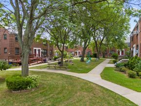 160-24 17th Ave 1, Whitestone NY 11357