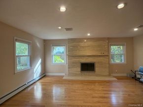 3 Seward Lane, Stony Brook NY 11790