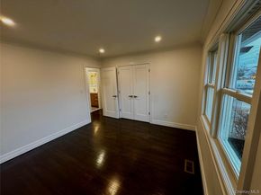 696 N Delaware Avenue, Lindenhurst NY 11757