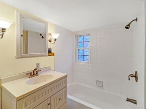 118 Shelter Rock Road, Roslyn NY 11576