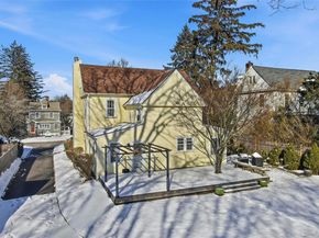 13 Walnut Street, Glen Head NY 11545