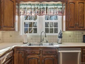 13 Walnut Street, Glen Head NY 11545