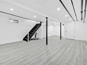 21432 112th Road, Queens Village South NY 11429