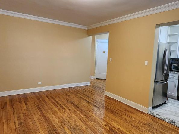 141-39 Union Turnpike 1O, Flushing NY 11367