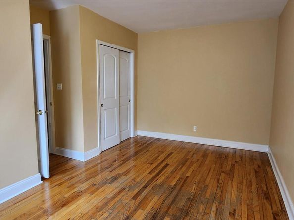 141-39 Union Turnpike 1O, Flushing NY 11367