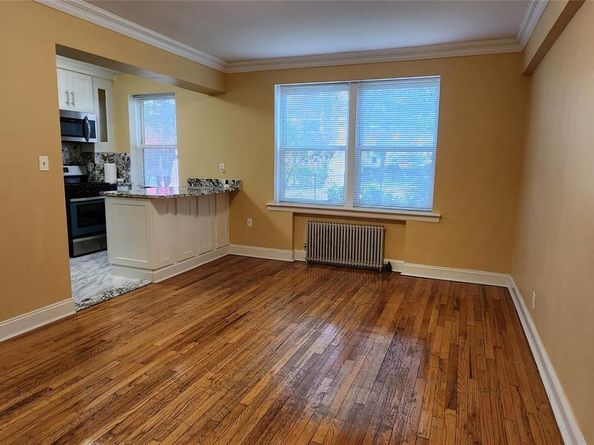 141-39 Union Turnpike 1O, Flushing NY 11367