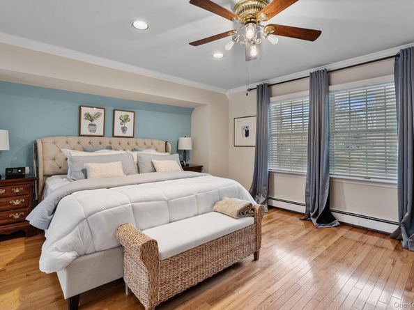 6 Daniel Way, Setauket NY 11733