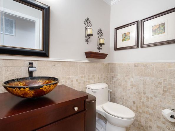 6 Daniel Way, Setauket NY 11733