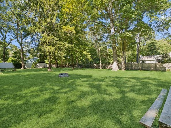 44 S Swezeytown Road, Middle Island NY 11953