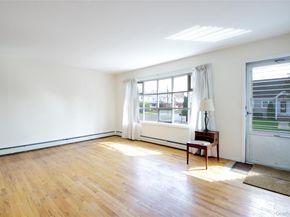217 Wellington Road S, Garden City South NY 11530